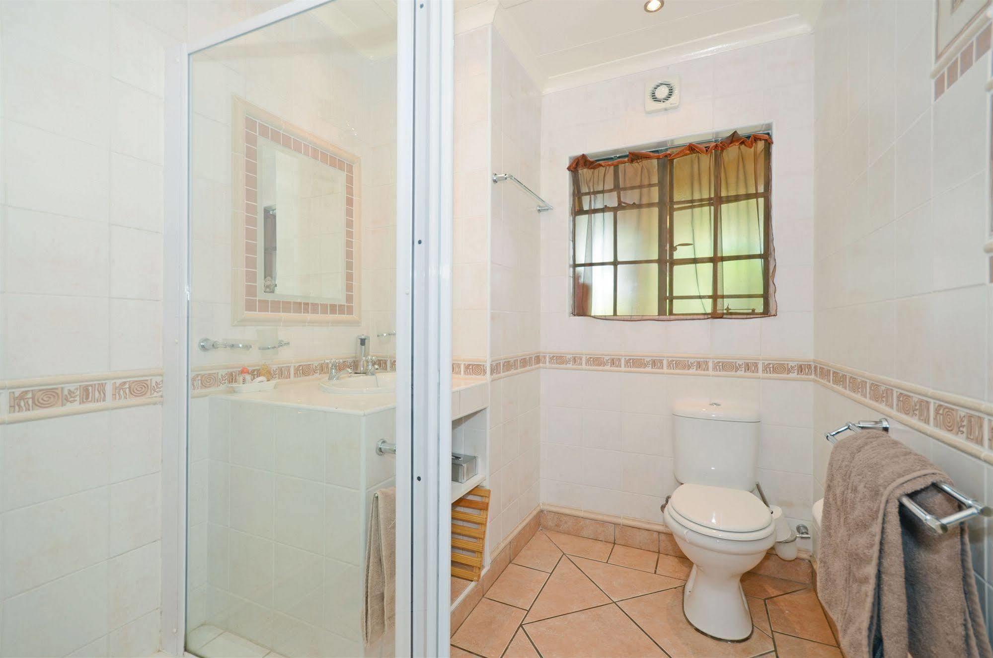 Cherry Tree Cottage B&B Linden Johannesburg Exterior photo